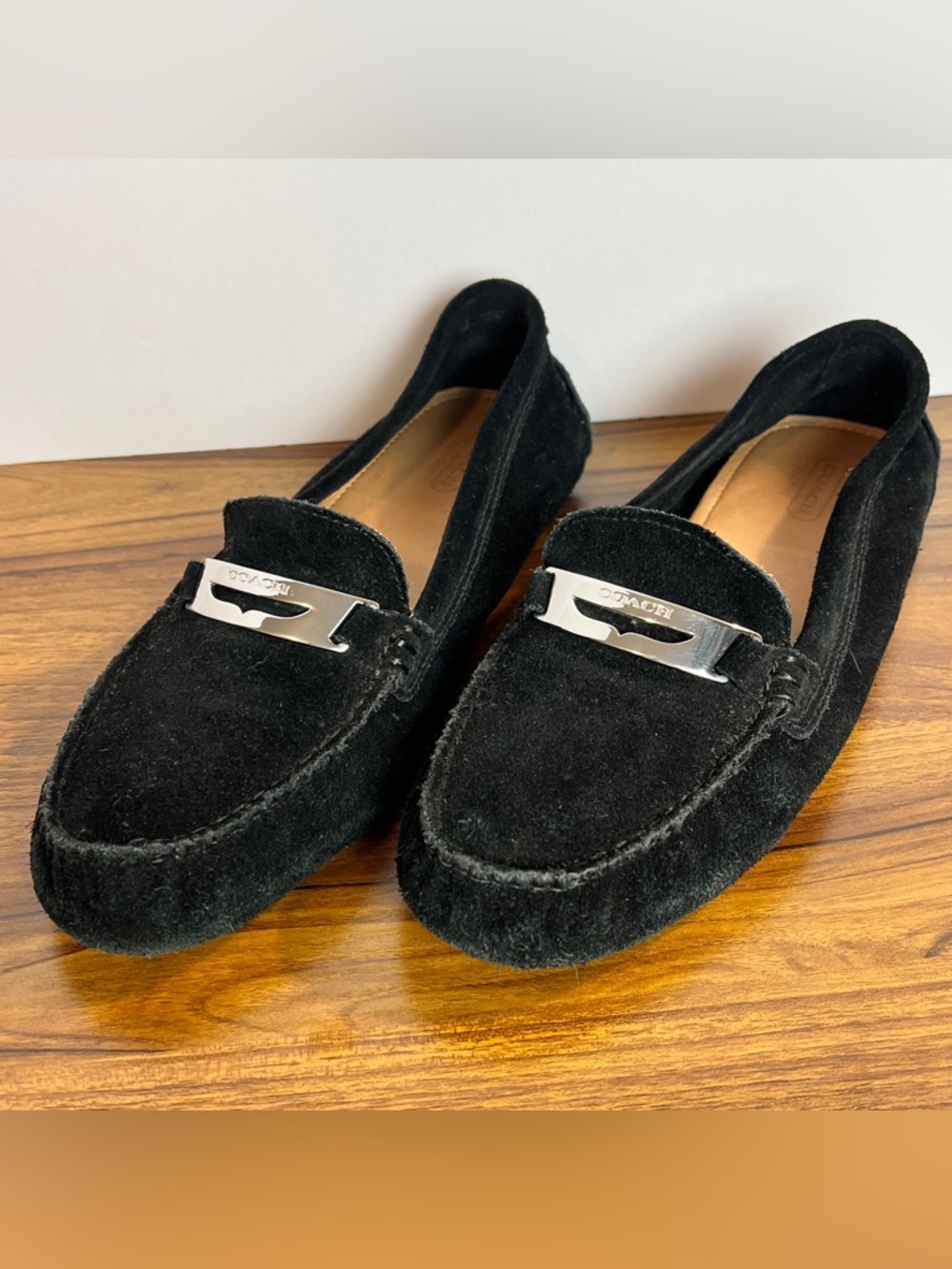 Coach Nola Black Suede Women’s Loafer Moccasins Leather size 9.5 B Silver Buckle